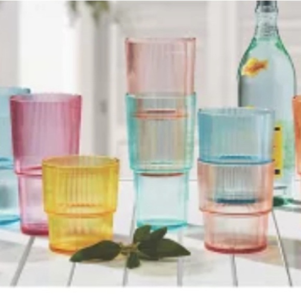 12 Pieces Shatterproof Tritan Drinkware Set - Picture 3 of 7